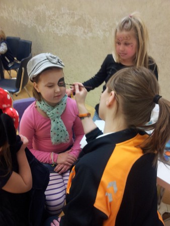 Schmincken bij Your life voor inzameling Villa Joep